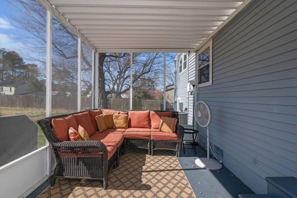 Villa Stylish Haven 11 Minutes From The Richmond Airport Exterior foto