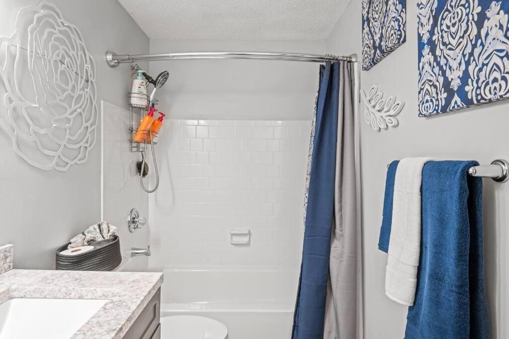 Villa Stylish Haven 11 Minutes From The Richmond Airport Exterior foto
