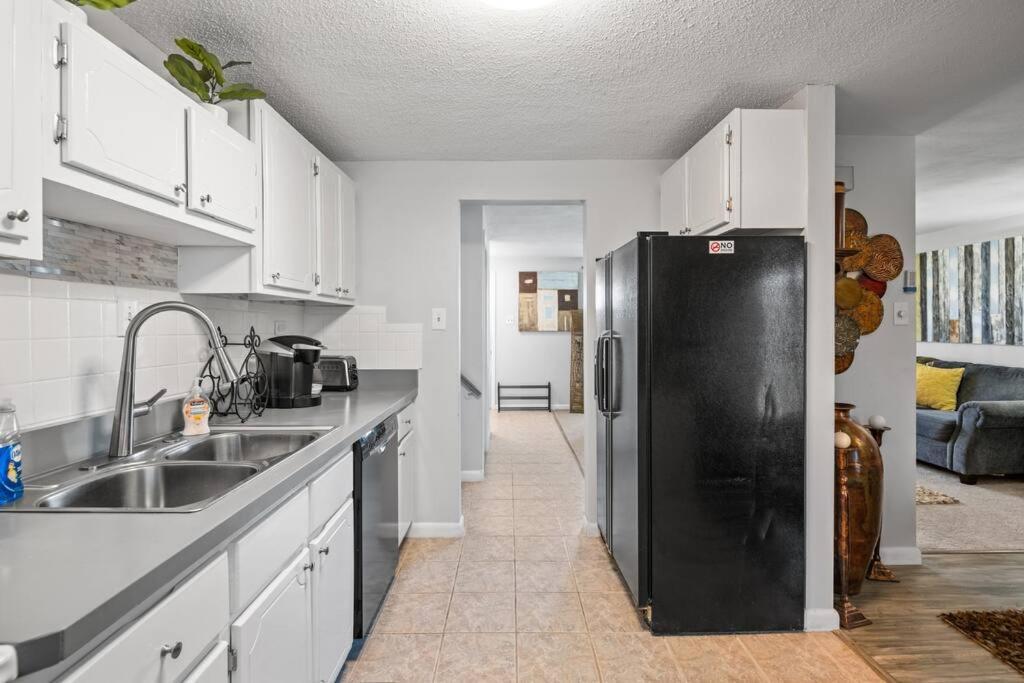 Villa Stylish Haven 11 Minutes From The Richmond Airport Exterior foto